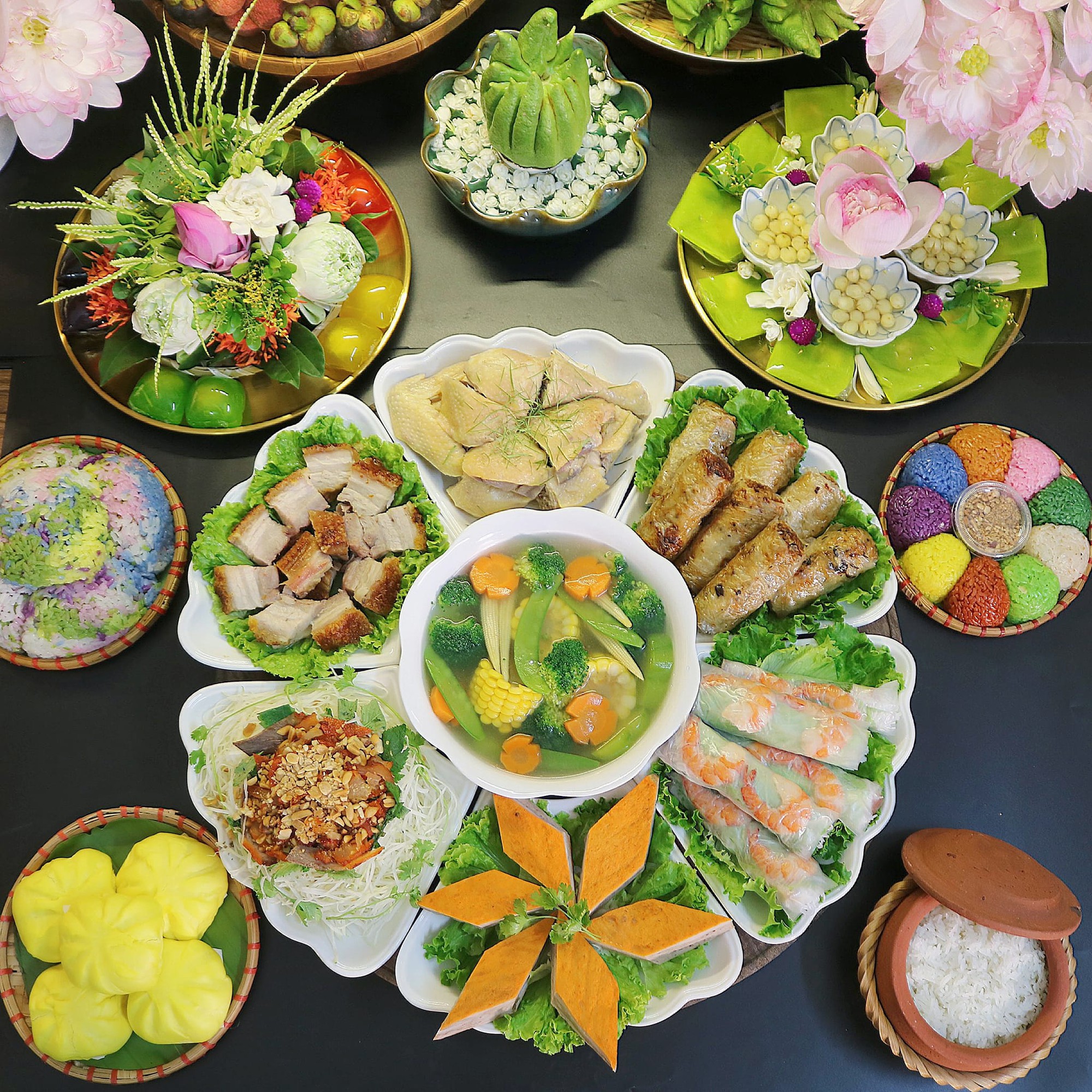 Ngắm 6 m&acirc;m c&uacute;ng Rằm th&aacute;ng 7 đong đầy t&acirc;m &yacute;, tr&agrave;n trề y&ecirc;u thương trong ng&agrave;y lễ Vu Lan- Ảnh 8.