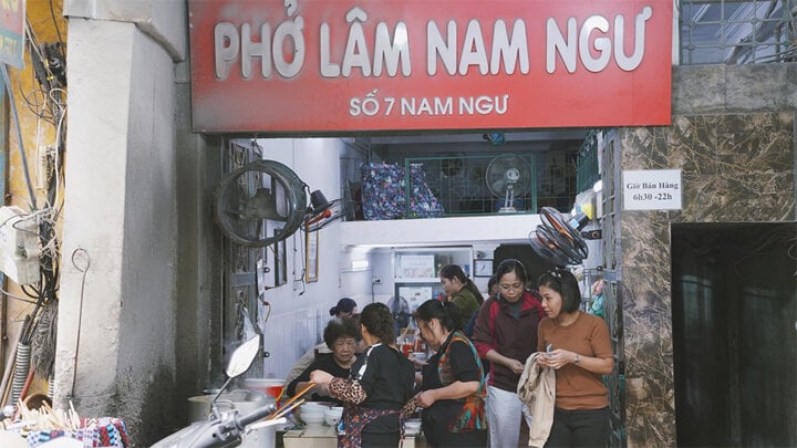 Những quán phở gà ngon nổi tiếng ở Hà Nội- Ảnh 1.