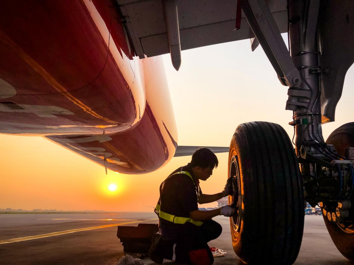 Dịch vụ từ trái tim với nụ cười tỏa nắng trên khắp các chuyến bay Vietjet- Ảnh 4.