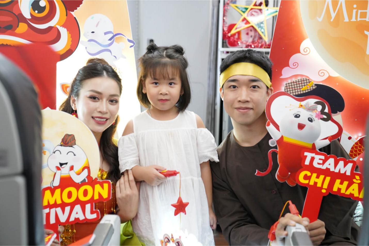 Dịch vụ từ trái tim với nụ cười tỏa nắng trên khắp các chuyến bay Vietjet- Ảnh 6.