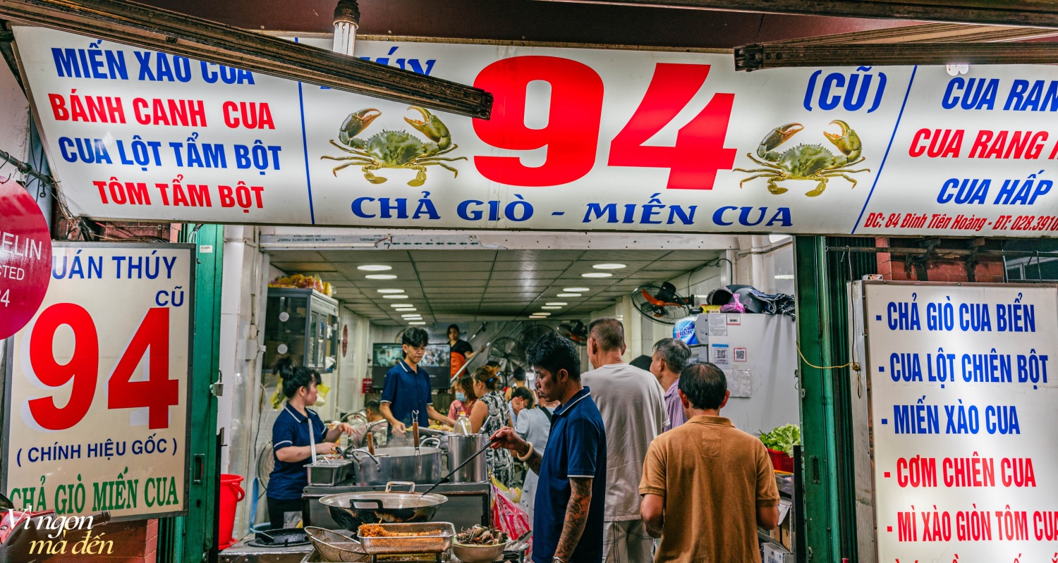 Quán cua nổi tiếng nhất quận 1 nắm giữ bí quyết khiến khách cả trong và ngoài nước mê đắm suốt 35 năm, chủ quán bật mí về cái tên dễ gây nhầm lẫn- Ảnh 1.