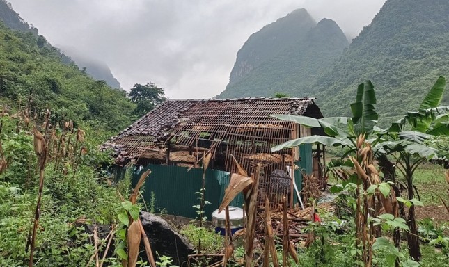 Lở đá trong đêm, hai chị em gái thương vong ở Cao Bằng- Ảnh 1.