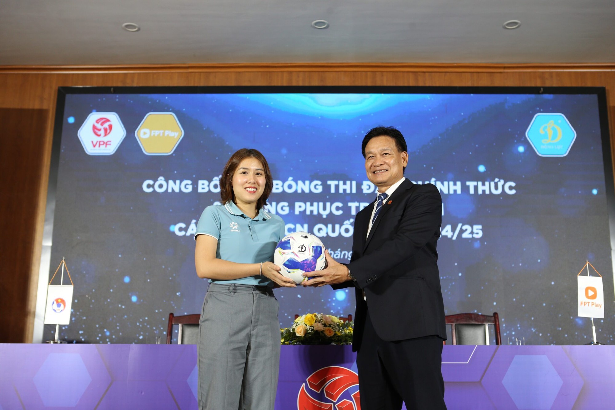 V.League 2024/25 khởi tranh: Đương kim vô địch Nam Định đấu Hà Tĩnh- Ảnh 1.