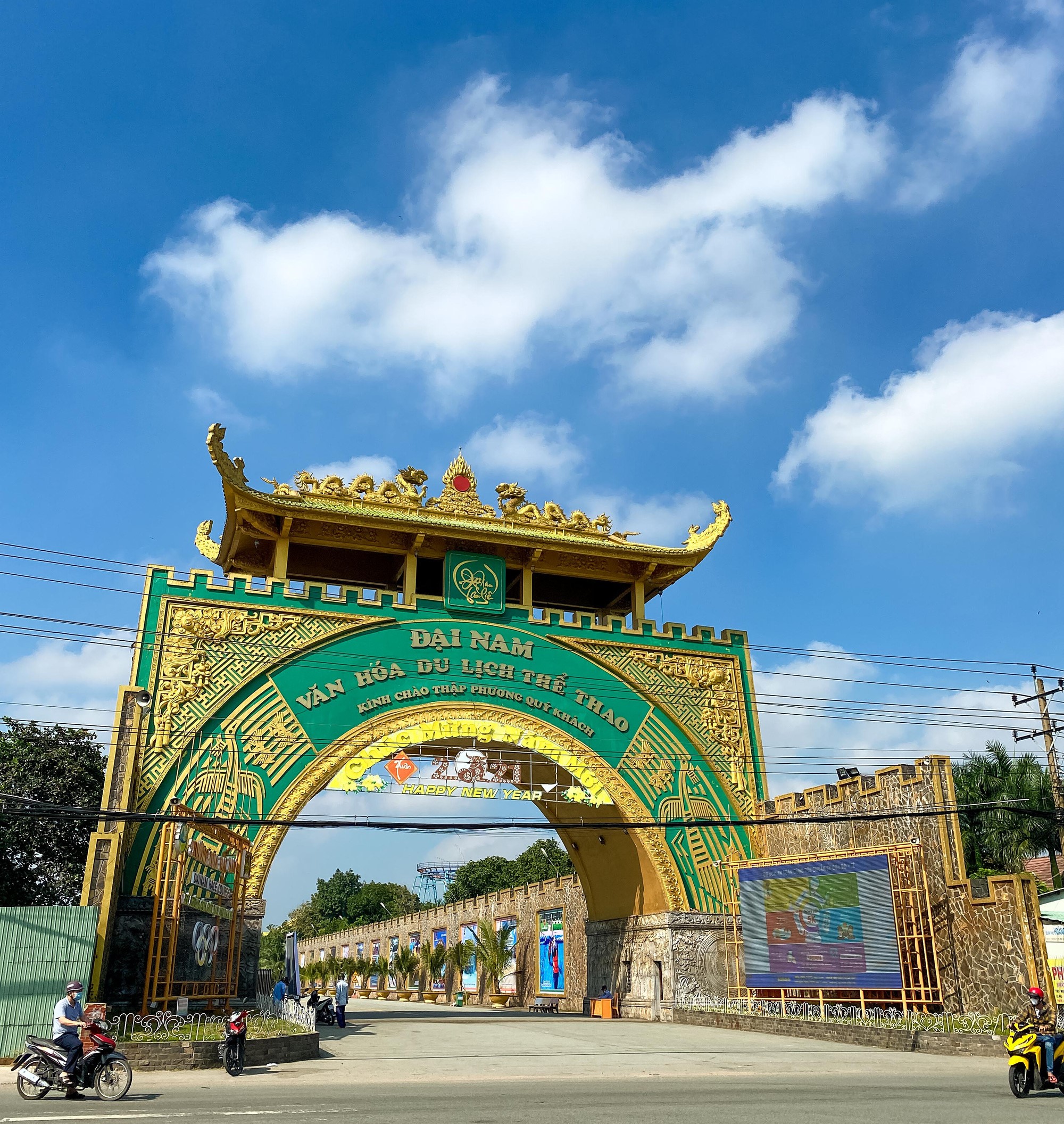 Khám phá Bình Dương: Điểm đến lý tưởng cho những ai muốn "ăn chơi quên lối về"- Ảnh 1.