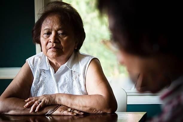 Nu&ocirc;i ch&aacute;u trai 10 năm, tặng th&ecirc;m 270 triệu khi v&agrave;o đại học: Những g&igrave; ch&aacute;u n&oacute;i trong bữa tối khiến t&ocirc;i v&ocirc; c&ugrave;ng xấu hổ- Ảnh 1.