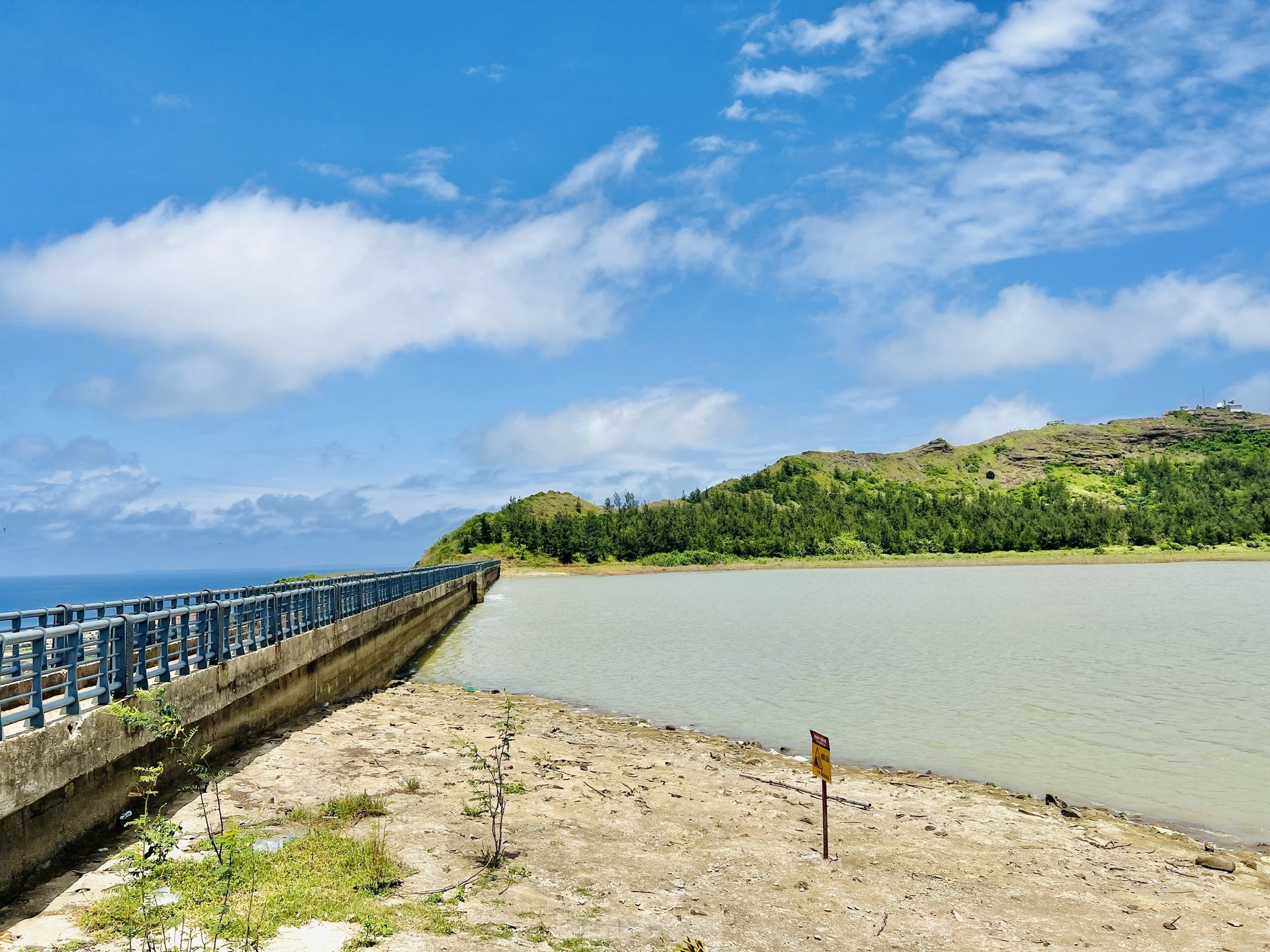 Miệng núi lửa triệu năm được đề xuất làm nơi chứa nước sinh hoạt cho đảo Lý Sơn- Ảnh 4.