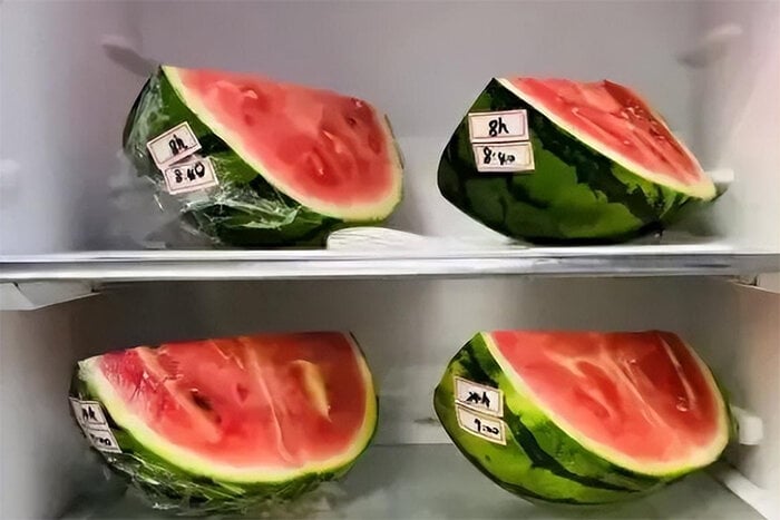 Dưa hấu để tủ lạnh qua đ&ecirc;m c&oacute; thực sự nguy hiểm?- Ảnh 2.
