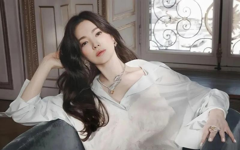 “1 loại đậu - 1 thức uống” mà Song Hye Kyo dùng để trẻ lâu, bảo sao U50 đóng phim nào cũng thần thái- Ảnh 1.