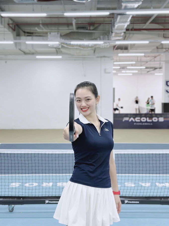 Hoa khôi bóng chuyền lên đồ chơi pickleball, dân mạng hết lời khen vì mặc đẹp, dáng xinh- Ảnh 2.