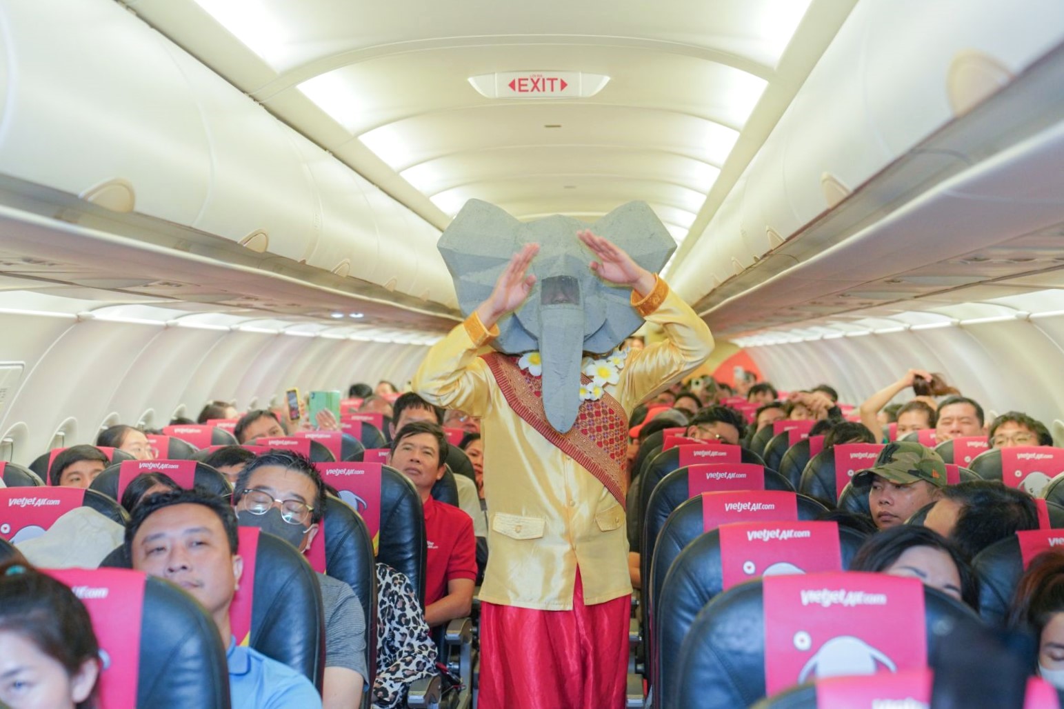 Chuỗi inflight 1-0-2 của Vietjet: thăng hạng trải nghiệm bay, chung tay bảo vệ động vật hoang dã- Ảnh 11.