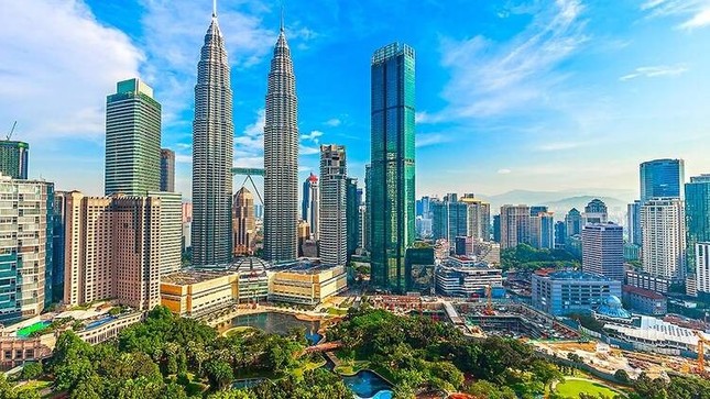 Tranh luận Kuala Lumpur là nơi không an toàn sau vụ nữ du khách bị rơi xuống ‘hố tử thần’- Ảnh 2.