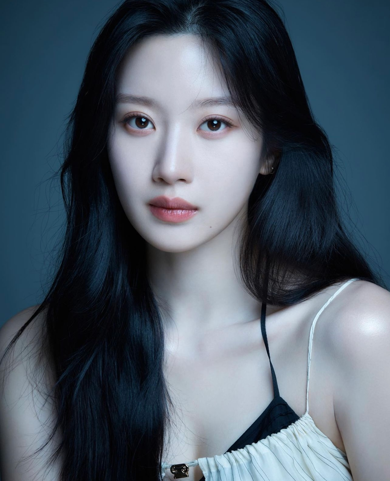 9,7 triệu người ngả mũ trước visual 17 năm không đổi của Moon Ga Young- Ảnh 5.