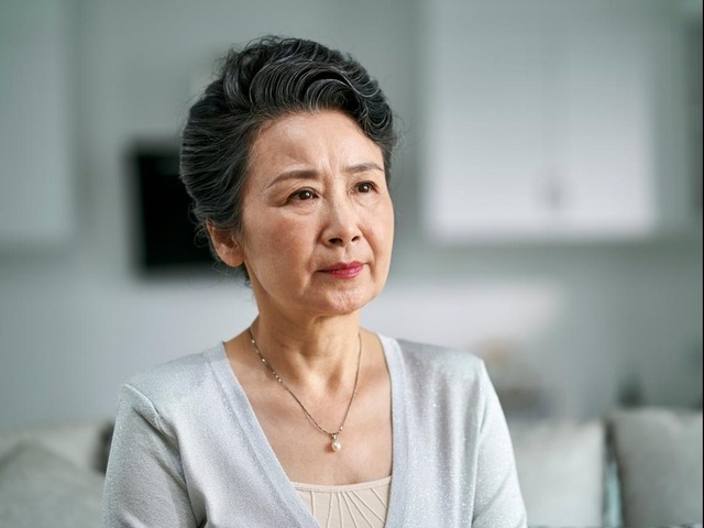 57 tuổi, lương hưu 18 triệu đồng/th&aacute;ng, l&agrave;m cật lực để cho con trai 21 triệu/th&aacute;ng: Ph&aacute;t hiện sự thật về con, t&ocirc;i bật kh&oacute;c, DỪNG NGAY chu cấp!- Ảnh 3.