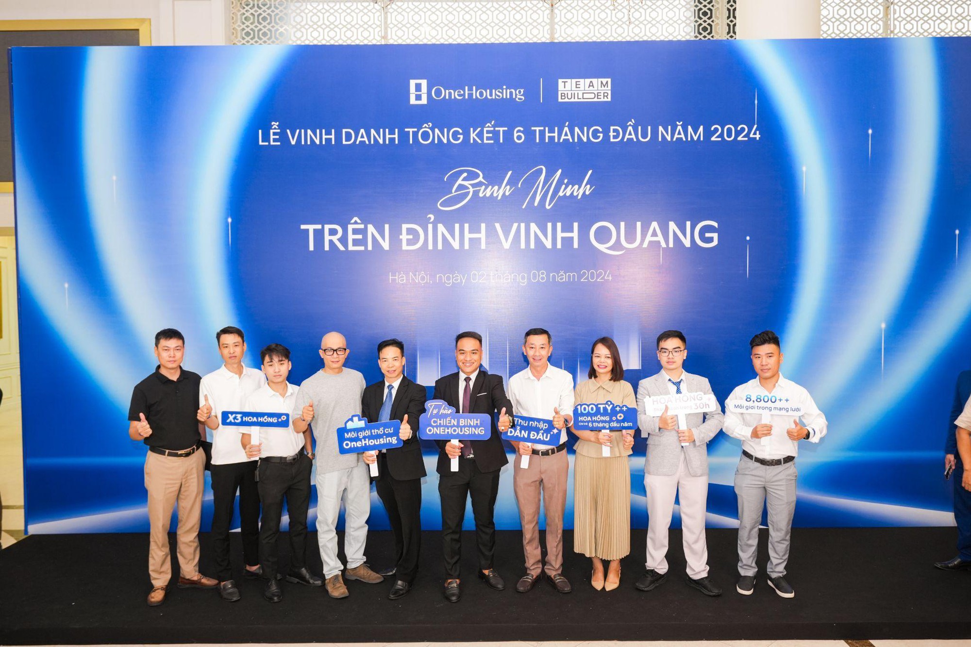 Chốt nhà triệu đô, môi giới OneHousing nhận thưởng nóng ô tô VinFast VF 6- Ảnh 3.