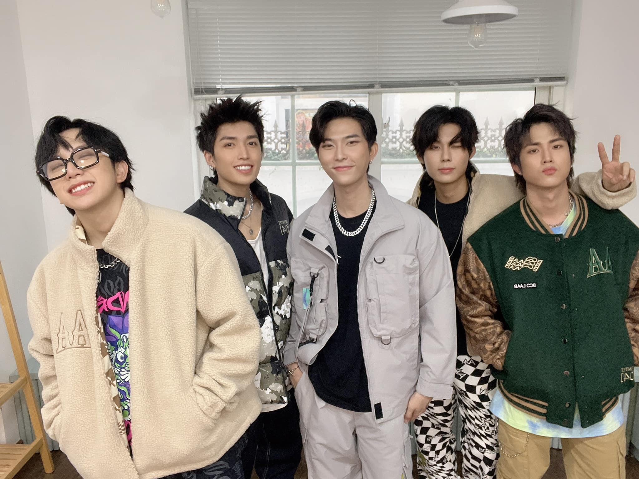Unit5 Band Uni5 - nhóm nhạc không hoạt động, thành viên lần lượt rời đi nhưng mãi ...