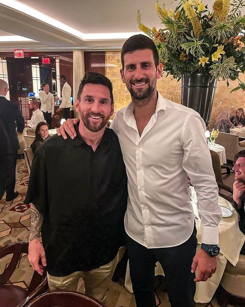 Tinh hoa hội tụ: Messi vô tình gặp Novak Djokovic khi đi ăn, xin lời khuyên chơi quần vợt nhưng bị từ chối thẳng thừng vì 1 lý do- Ảnh 1.