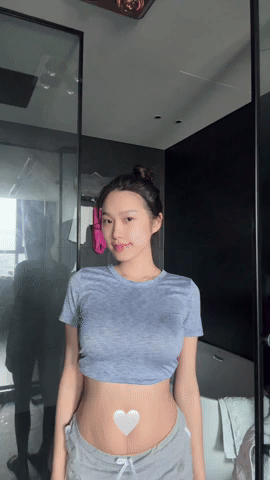 "Hot mom" Doãn Hải My tái hiện màn tạo dáng hồi thi Hoa hậu Việt Nam- Ảnh 2.