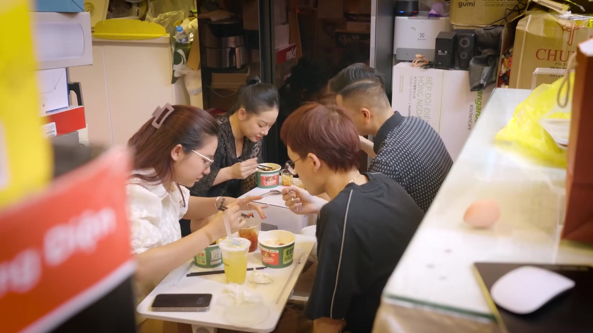 Quyền Leo Daily bộc bạch áp lực khủng khiếp của nghề livestream, không sợ mất tiền túi chỉ lo một điều từ khách hàng- Ảnh 4.