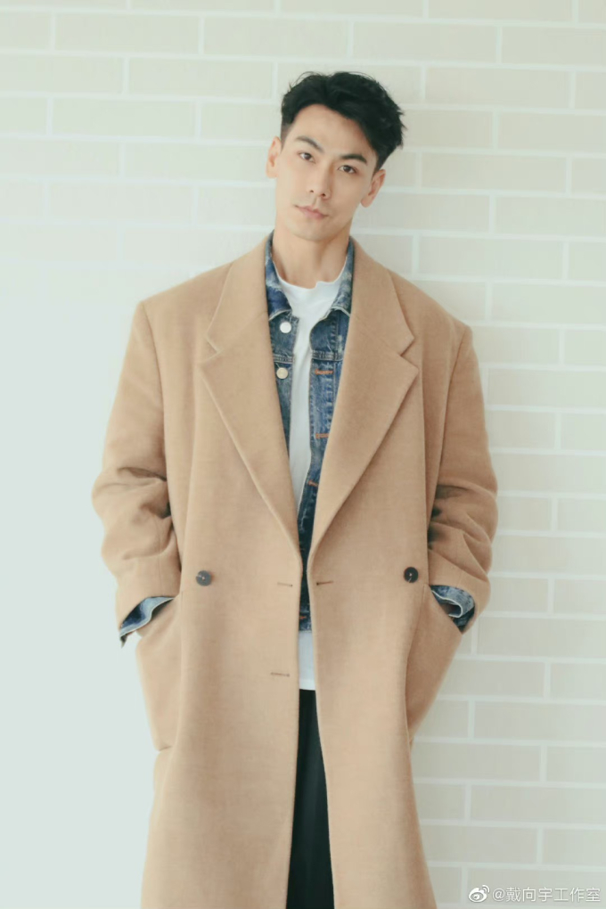 Nam diễn viên bị cả showbiz quay lưng vì tin bê bối mại dâm- Ảnh 1. Nam diễn viên bị cả showbiz quay lưng vì tin bê bối mại dâm- Ảnh 1.