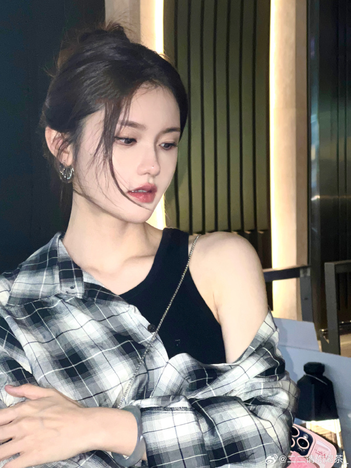 Drama tổng giám đốc nghi ngoại tình hot girl trong công ty: Lộ diện chân dung vợ đẹp, bên chồng từ lúc tay trắng- Ảnh 6.