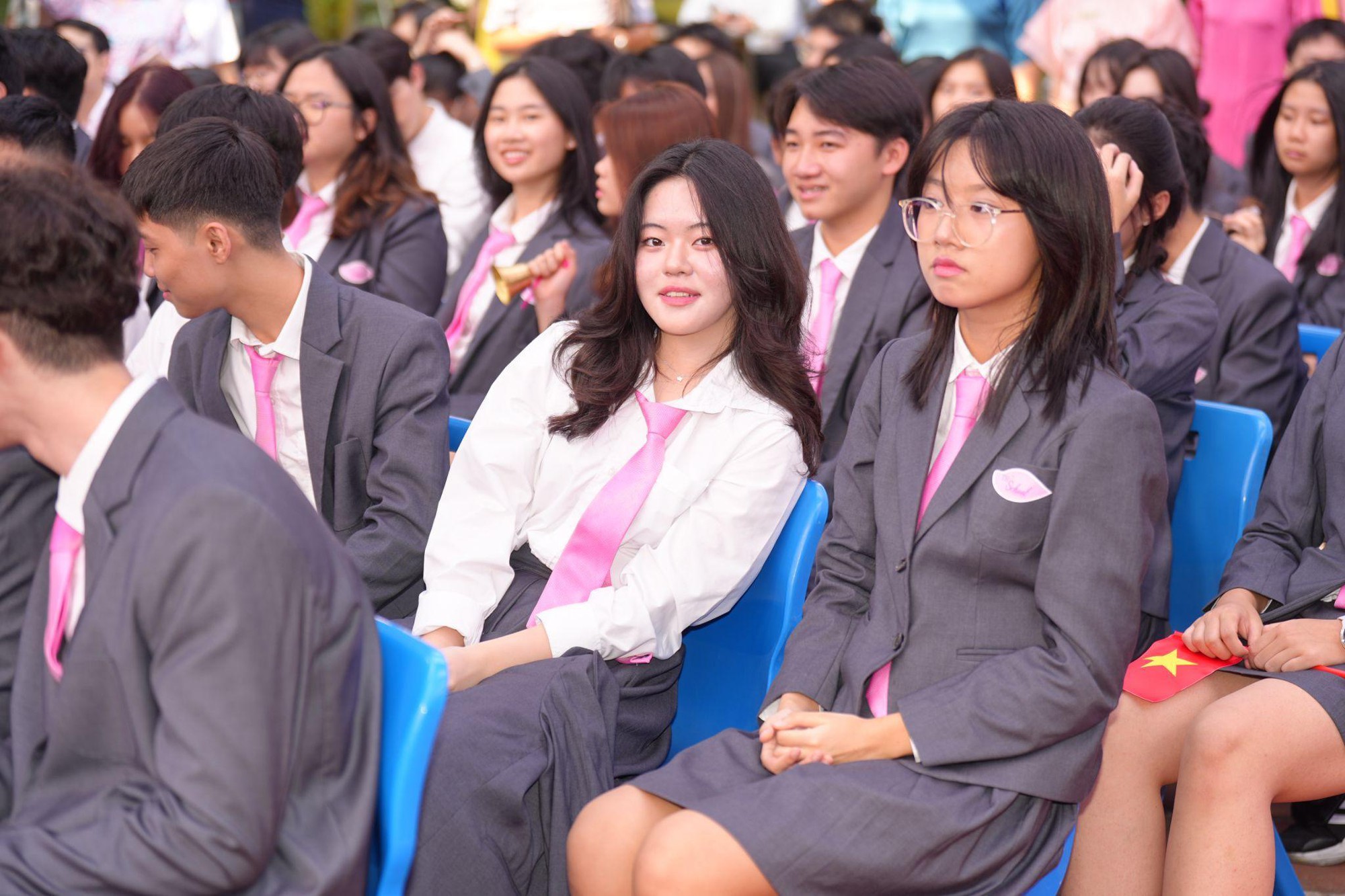 Những “chàng thơ, nàng thơ” đa tài tại TH School- Ảnh 1.