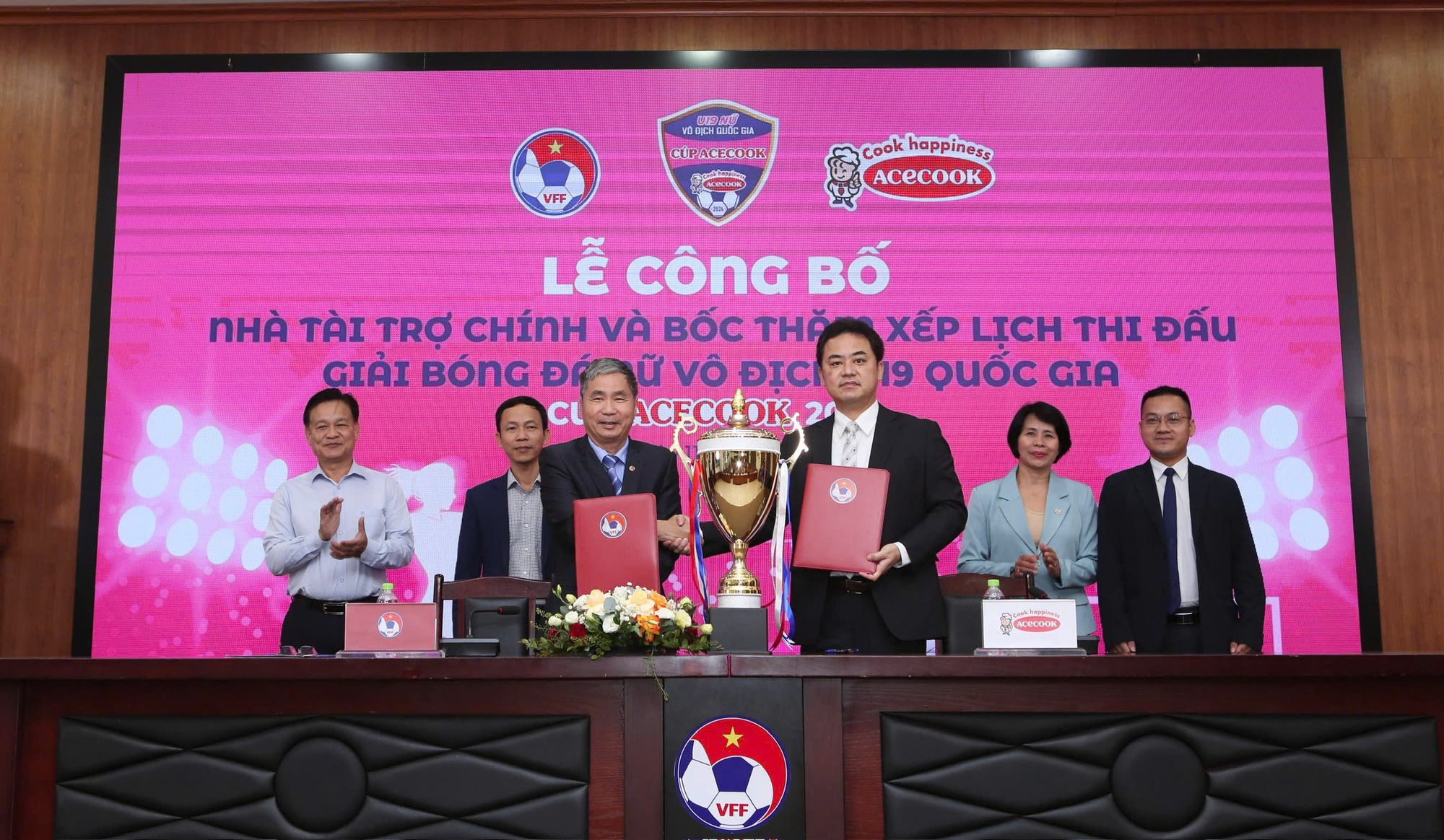 Khởi tranh Giải bóng đá nữ vô địch U19 Quốc gia 2024: 6 đội bóng tranh tài- Ảnh 1.