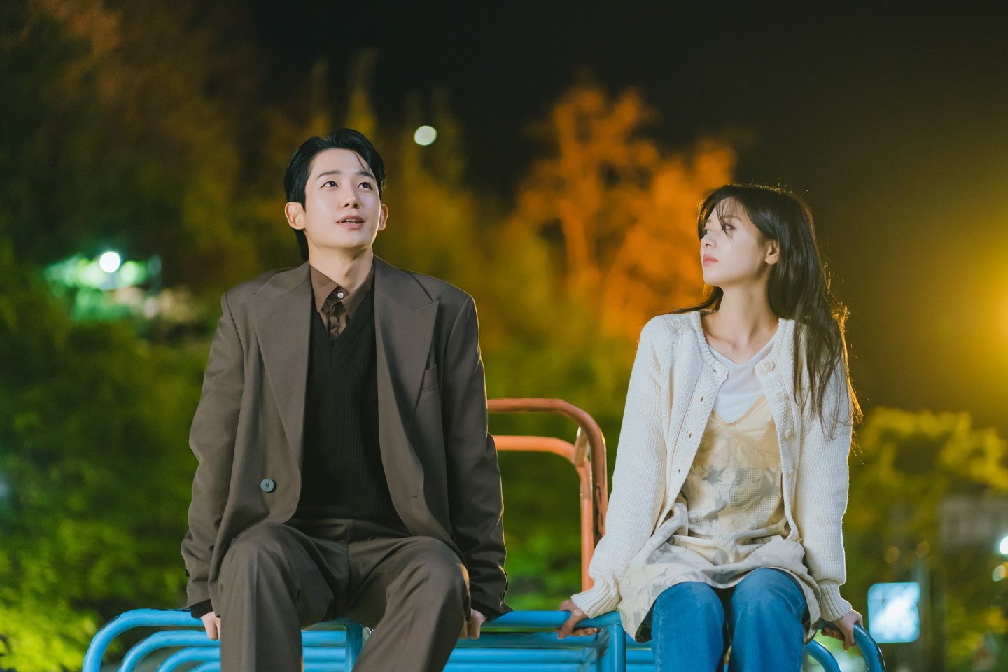 Hot: Bằng chứng Jung Hae In - Jung So Min hẹn hò bí mật ở Bali, mượn việc công của Love Next Door phục vụ chuyện riêng?- Ảnh 2.