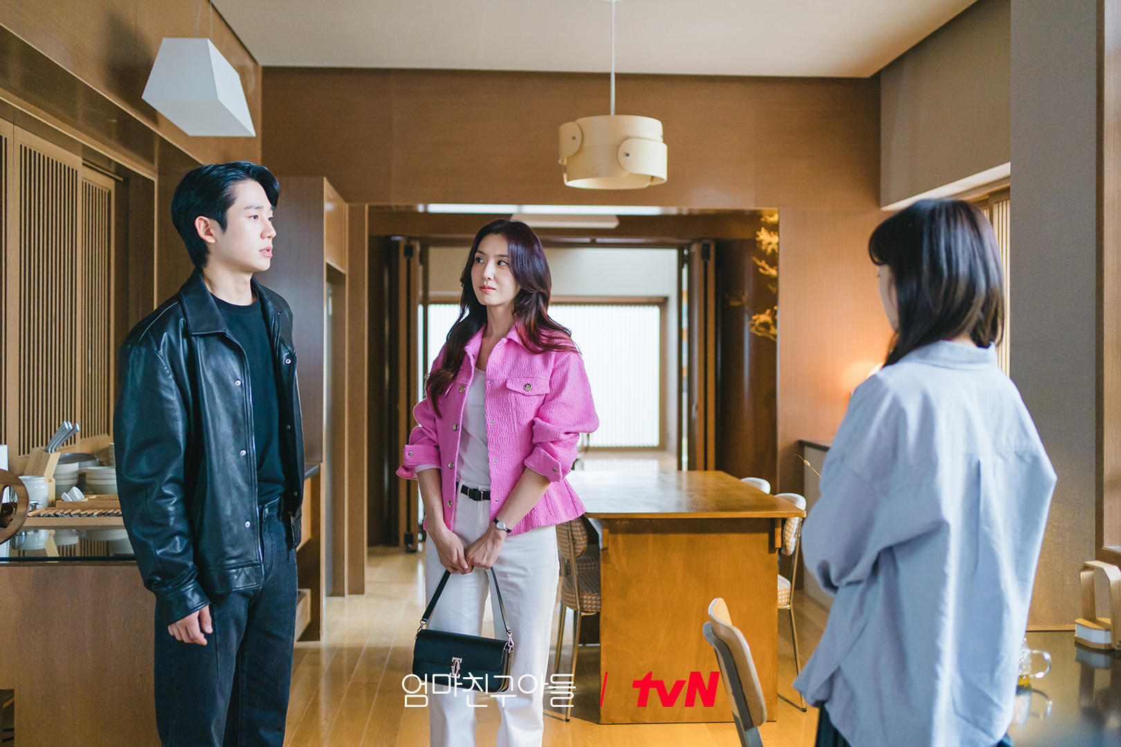 Tình cũ của Jung Hae In 40 vẫn trẻ đẹp, "đóng băng" nhan sắc chỉ với 3 việc- Ảnh 3.