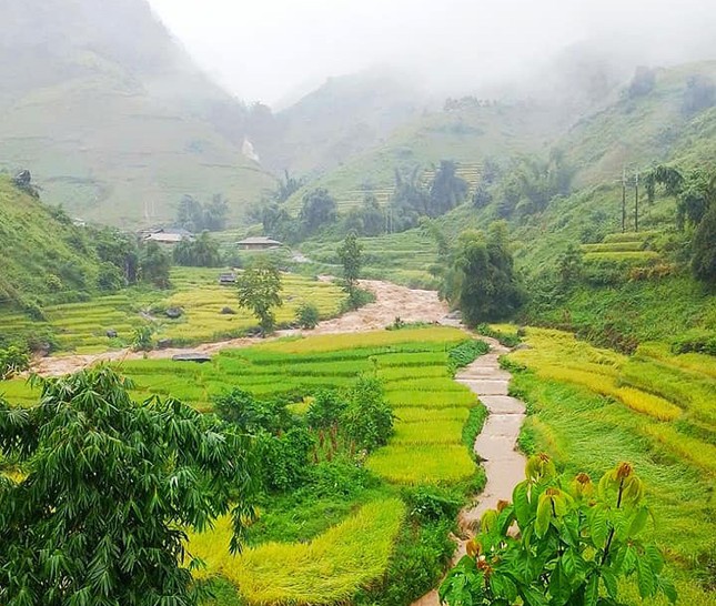 ‘Tê liệt’ những điểm du lịch nổi tiếng nhất miền Bắc- Ảnh 3.