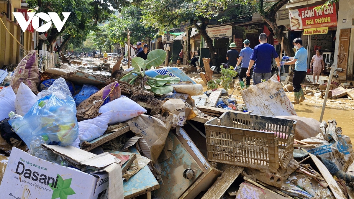 Làng Nủ tang thương sau cơn lũ quét: 29 em học sinh thiệt mạng và mất tích; Con số tử vong không ngừng tăng cao- Ảnh 5.