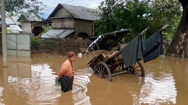 Myanmar: 74 người thiệt mạng vì lũ lụt, lở đất do siêu bão YAGI- Ảnh 3.