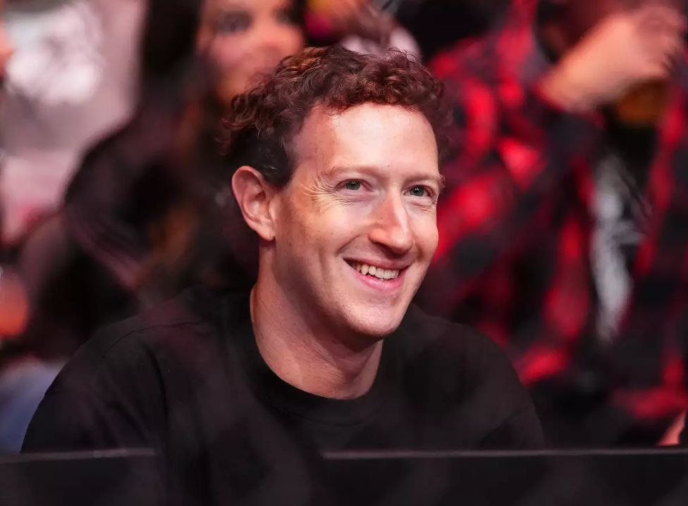 Sốc: Mark Zuckerberg thừa nhận hối hận vì xin lỗi suốt 20 năm qua cho việc mình không làm, khiến Facebook phải mất 10 năm nữa mới trở về ‘vị thế đáng có’- Ảnh 1.