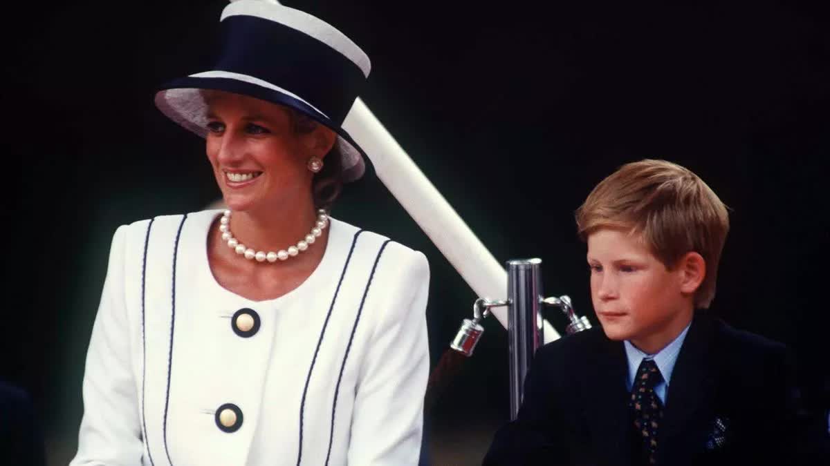 Princess Diana always had a concern about Harry, and now it has become a reality - Photo 1.