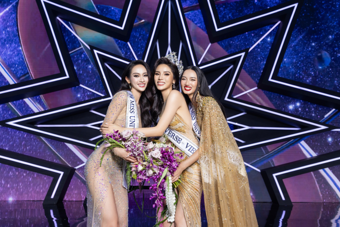 Thí sinh bị giẫm váy, suýt ngã ngửa trong đêm chung kết Miss Universe Vietnam 2024?- Ảnh 3.