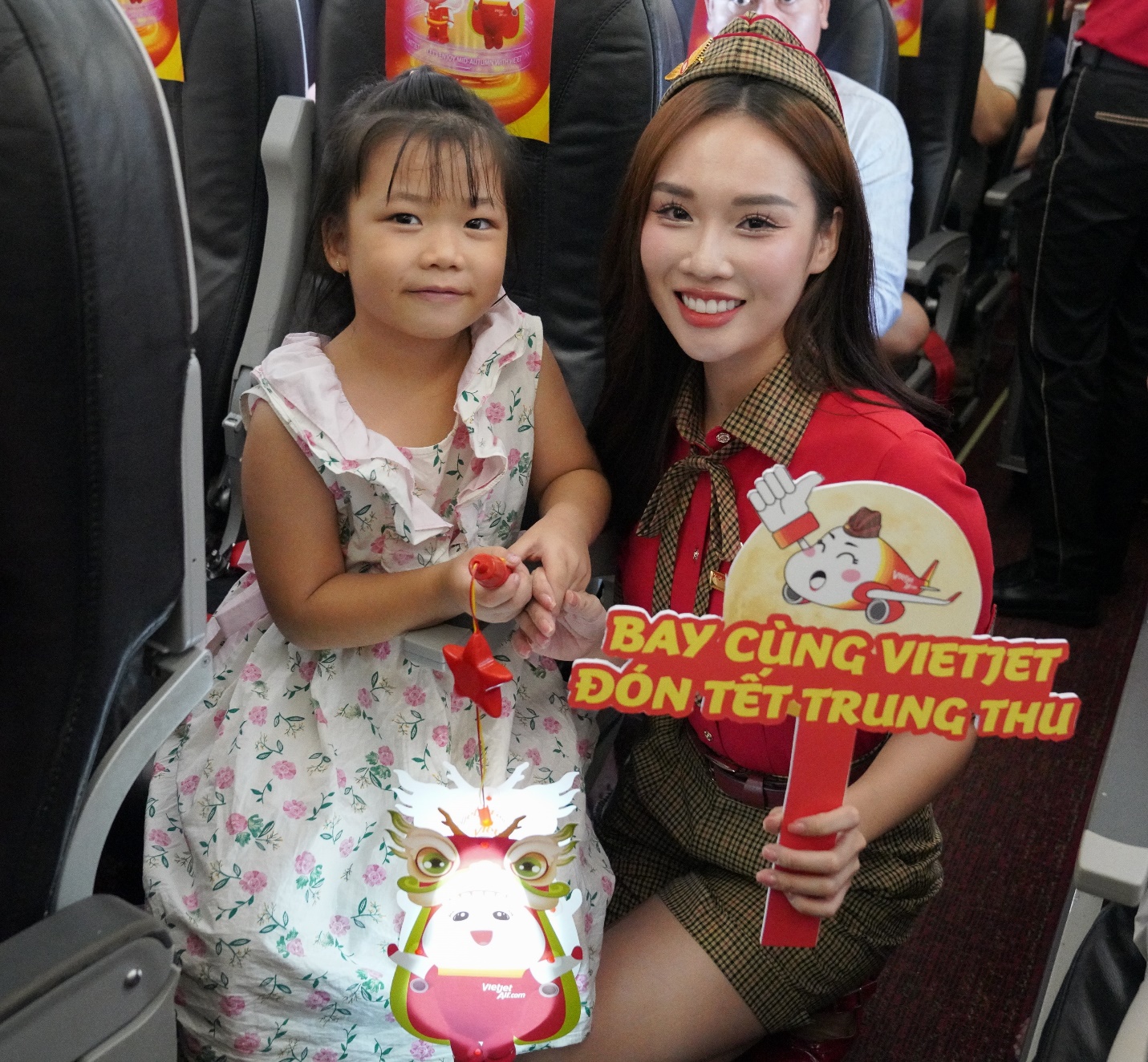 Vietjet dành tặng các bạn nhỏ Tết Trung thu ấm áp- Ảnh 7.