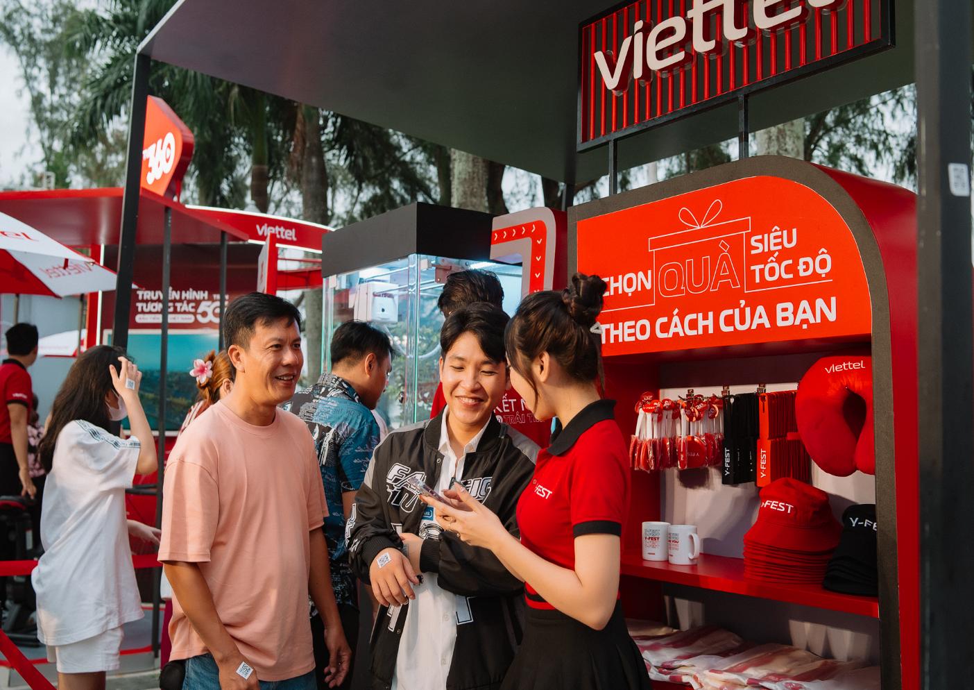 Y-Fest 2024: Cần Thơ rực sáng với đêm nhạc hoành tráng, bùng nổ với loạt hit của SOOBIN, Only C, Lou Hoàng và Phương Mỹ Chi- Ảnh 9.