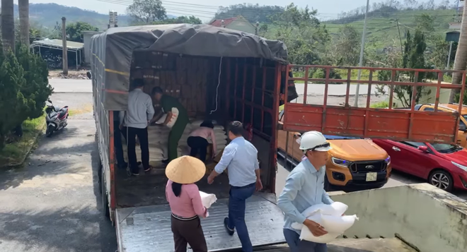 Hằng Du Mục tự tung “sao kê” chứng minh liêm nhưng bỗng lại vướng ồn ào liên quan đến Làng Nủ- Ảnh 3.