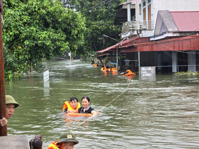 “Trận chiến sinh tử” với cơn lũ khủng khiếp, tỷ lệ 10.000 năm mới xuất hiện một lần ở hồ Thác Bà- Ảnh 6.