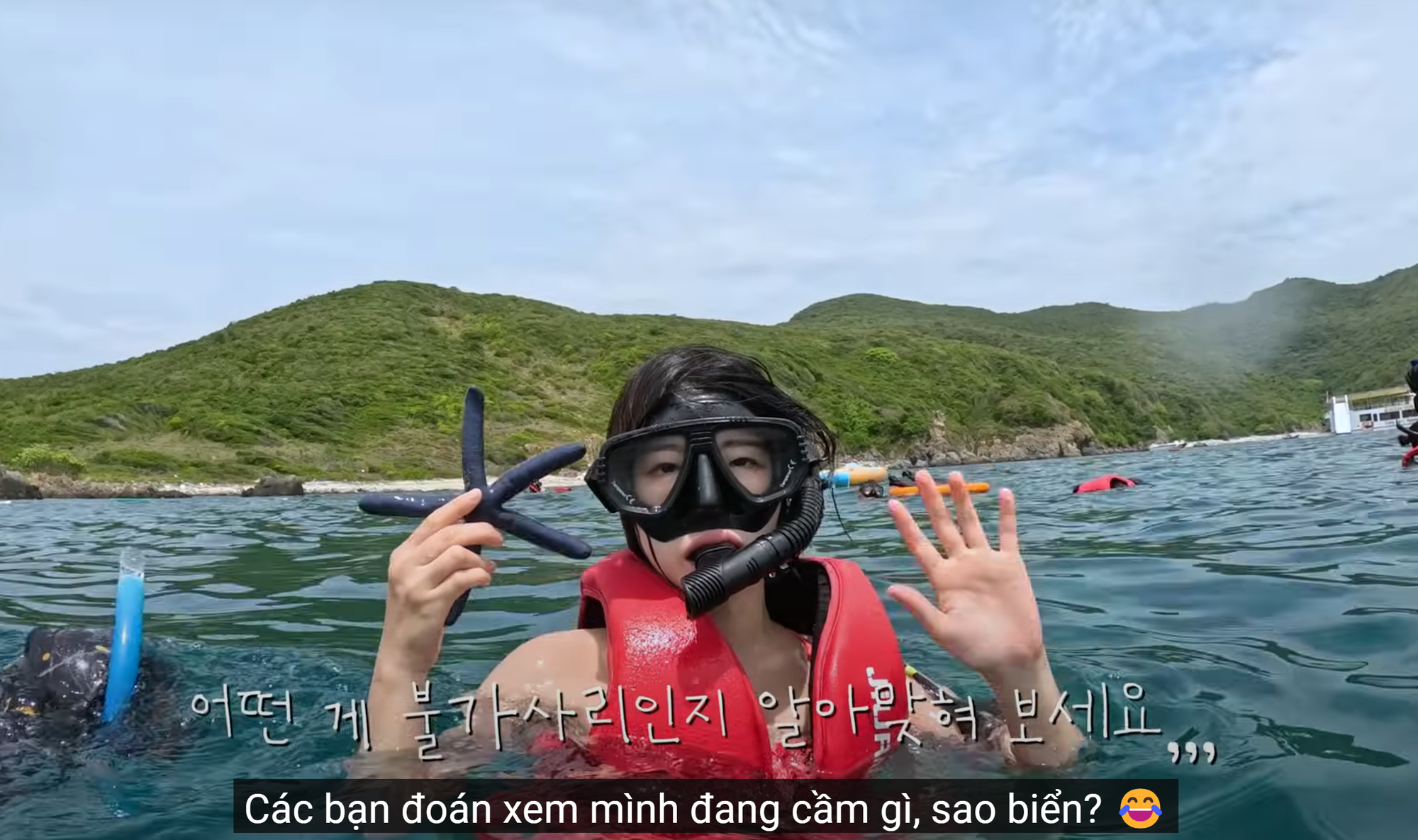 Nửa triệu người chăm chú xem nữ YouTuber Hàn Quốc ăn 5 bữa 1 ngày khi đến vùng biển đẹp nhất nhì Việt Nam- Ảnh 16.