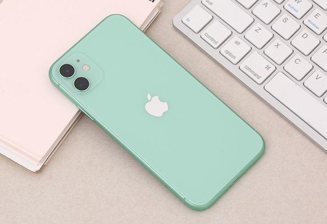 Mẫu iPhone sắp dừng sản xuất có giá cực rẻ trong tháng 9: Hàng đập hộp chỉ còn hơn 8 triệu- Ảnh 2.