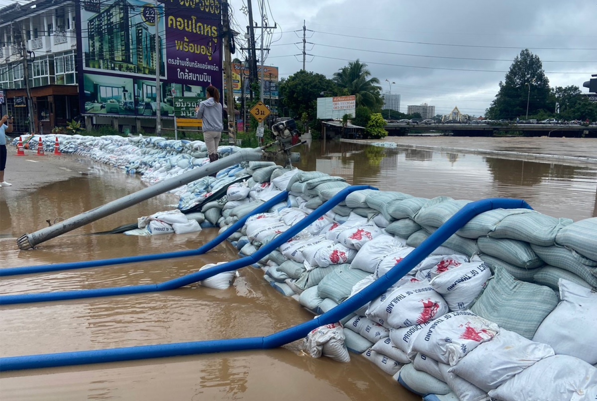 Lũ liên tục tràn về Chiang Mai (Thái Lan), nước ngập sâu tới 30 – 50 cm- Ảnh 2.