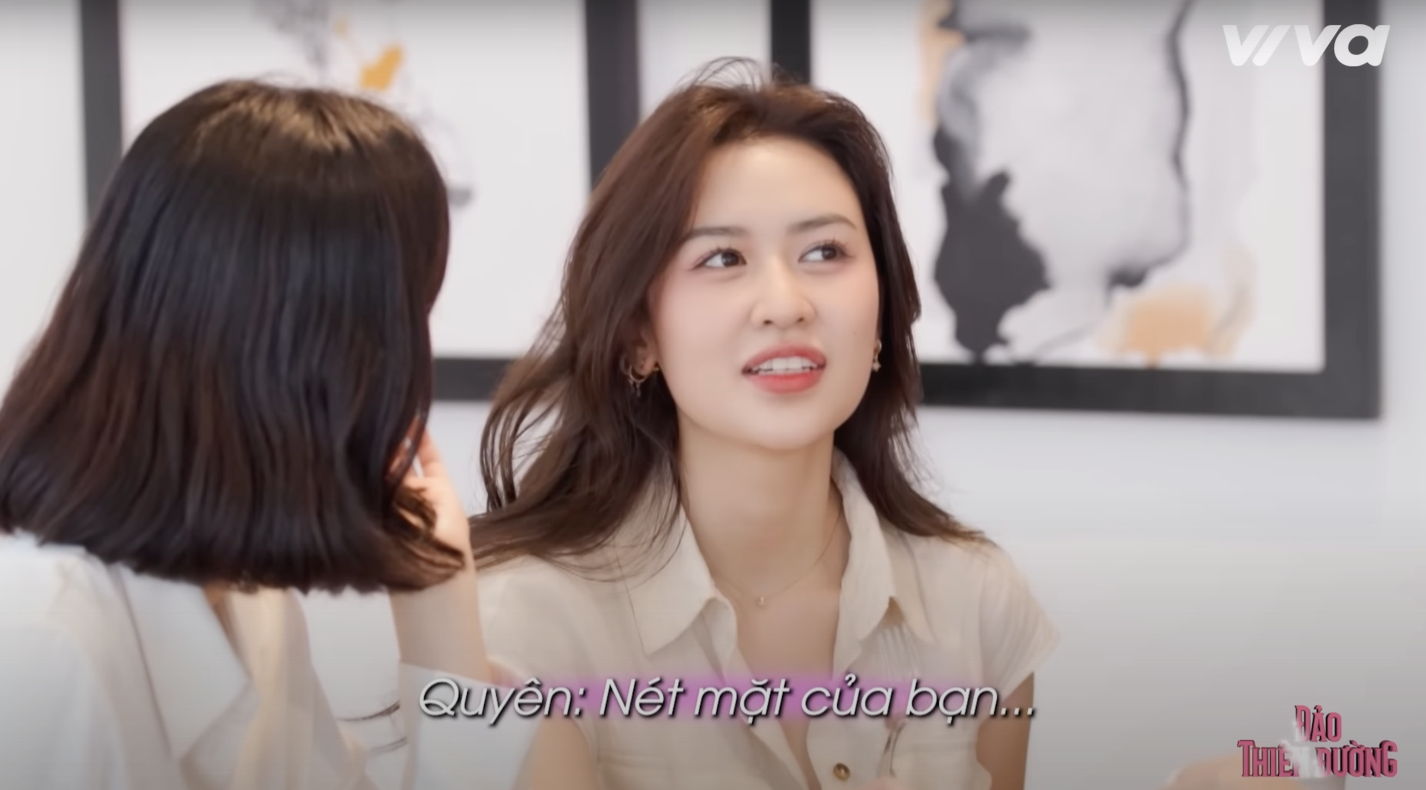 Quyên Qui khiến khán giả “xịt keo” khi khen Hooyeon dễ thương bằng câu nói: “You face cute” (Gương mặt bạn rất dễ thương)