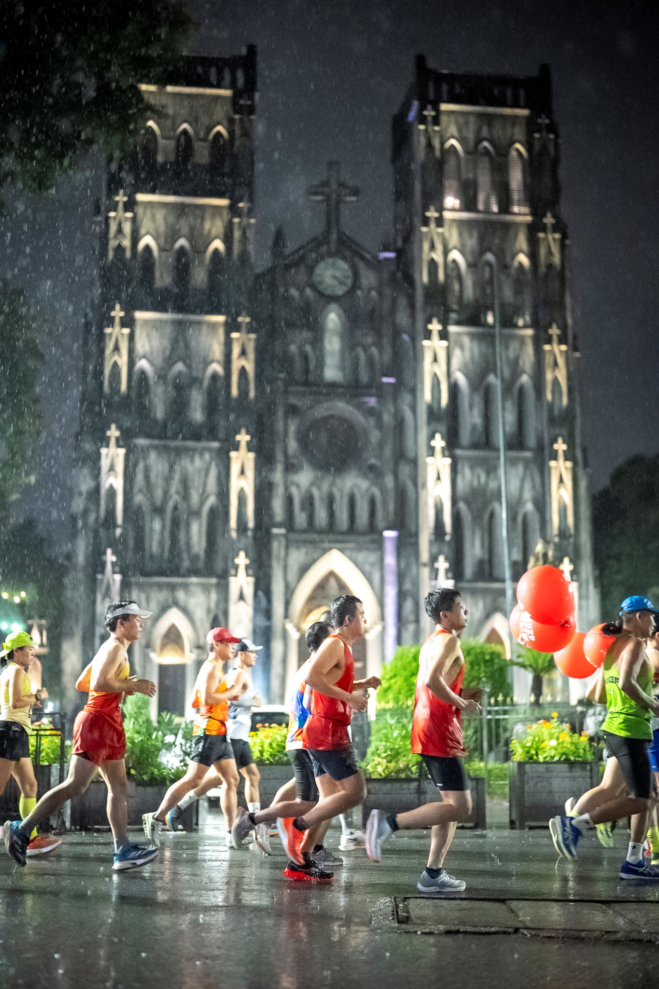 Giải Marathon Quốc Tế Hà Nội Techcombank mùa thứ 3: Hành trình của tinh thần thể thao kiên định, mạnh mẽ- Ảnh 3.