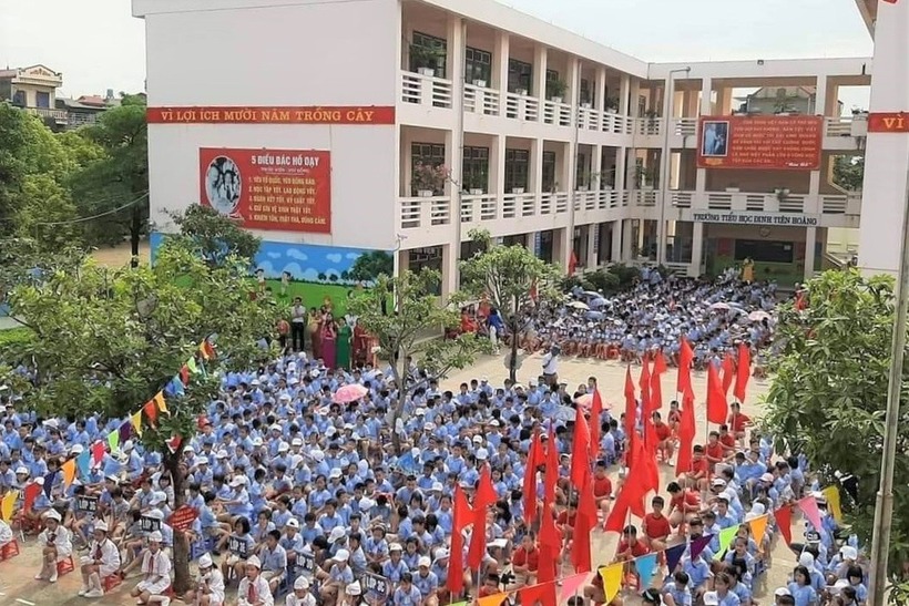 Tạm đình chỉ cô giáo ở Ninh Bình có lời lẽ xúc phạm, "ép" học sinh đi học thêm- Ảnh 1.