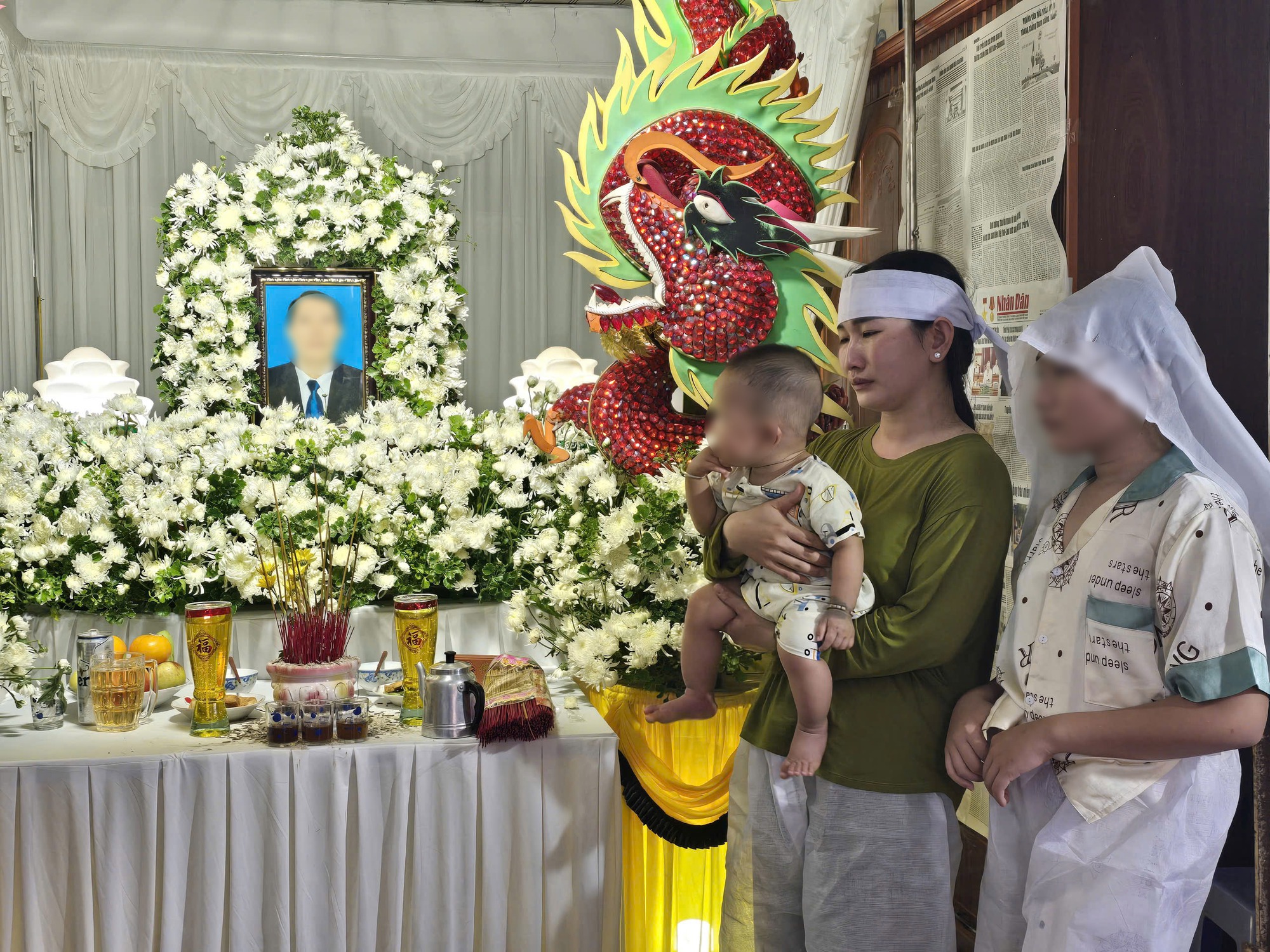 Hoàn cảnh của người đàn ông bị tài xế "ngáo đá" đâm tử vong ở Cần Thơ: Nghèo khó, con út mới 8 tháng tuổi- Ảnh 1.