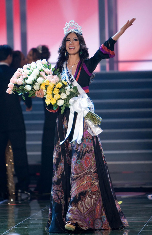 Wo ist der nationale Schatz japanischer Schönheit, der ganz Asien stolz machte, als sie zur Miss Universe gekrönt wurde – Foto 2.