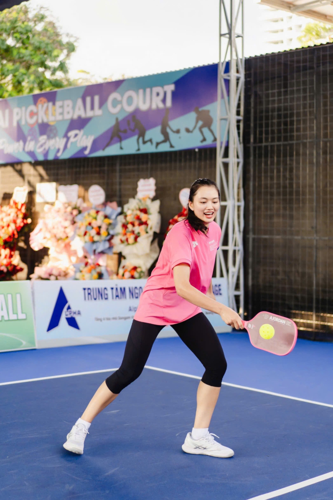 Ra sân Pickleball bắt gặp hoa khôi bóng chuyền Thu Hoài hẹn hò với bạn trai- Ảnh 5.