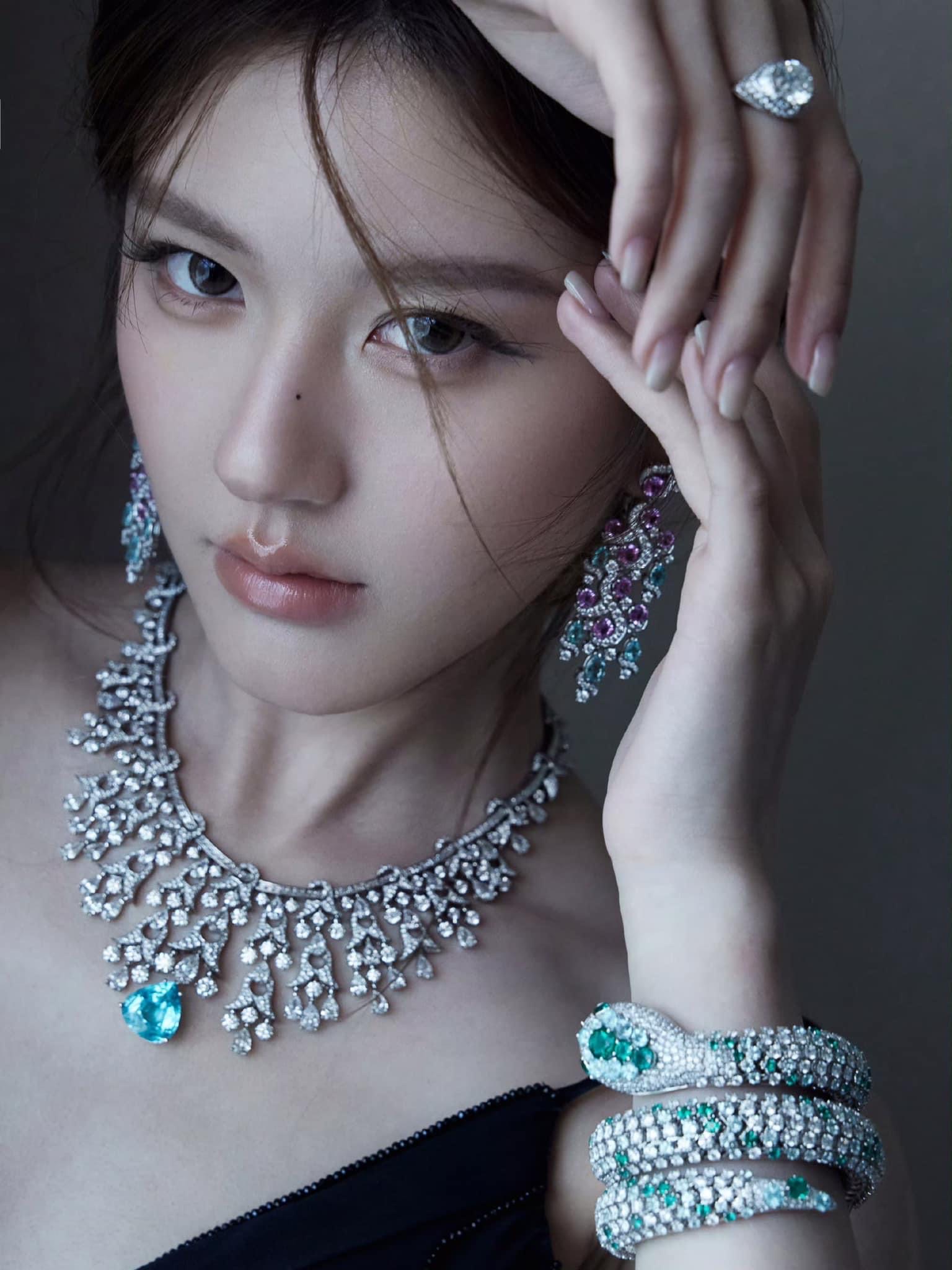 Hot nhất lúc này: Lưu Diệc Phi đụng độ Triệu Lộ Tư tại event BVLGARI- Ảnh 16.