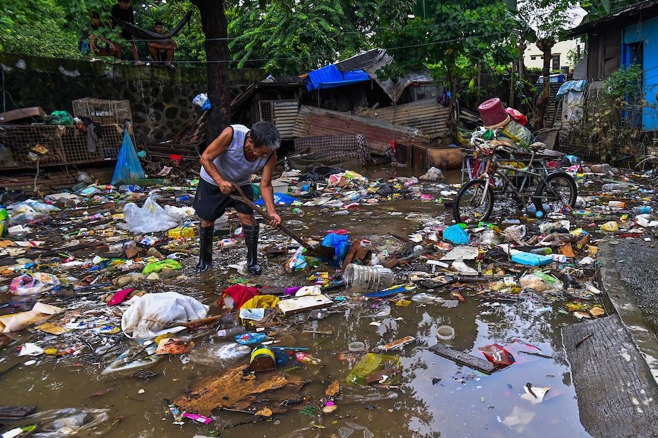 Philippines có thể chuẩn bị đón 2 cơn bão mới- Ảnh 1.