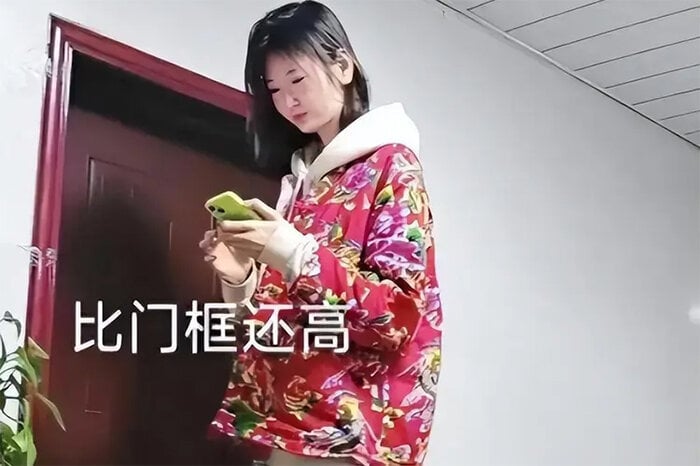 Cô gái cao 2m26 khiến bố mẹ như ngồi trên đống lửa vì lo con ế chồng- Ảnh 2.
